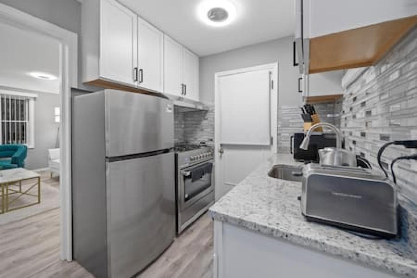 Urban Elegance Retreat In Downtown Rochester Esterno foto
