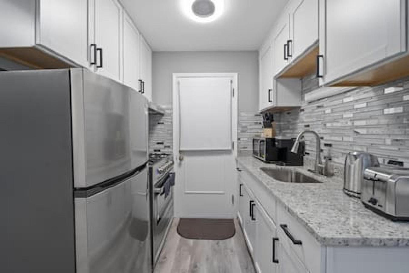 Urban Elegance Retreat In Downtown Rochester Esterno foto